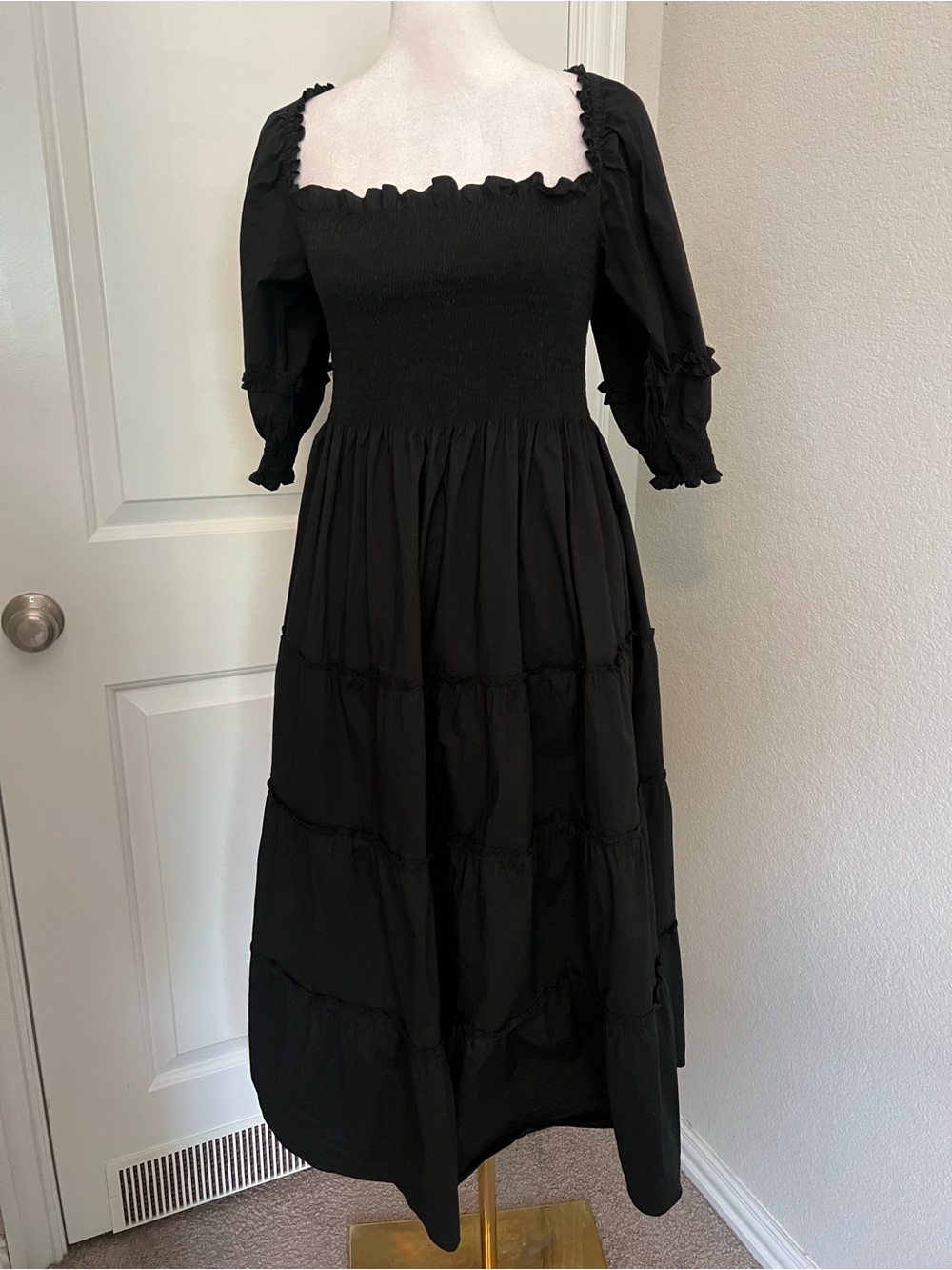 Hill House The Nap Dress in black 
Size small cottage-core prairie-style maxi